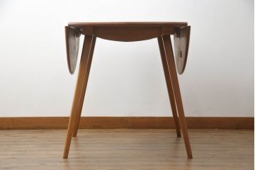 イギリスビンテージ　ERCOL(アーコール)　エルム材　シンプルなデザインで実用性抜群なウィンザードロップリーフテーブル(バタフライテーブル、ラウンドテーブル、ヴィンテージ)(R-068586)