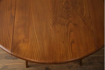 イギリスビンテージ　ERCOL(アーコール)　エルム材　シンプルなデザインで実用性抜群なウィンザードロップリーフテーブル(バタフライテーブル、ラウンドテーブル、ヴィンテージ)(R-068586)