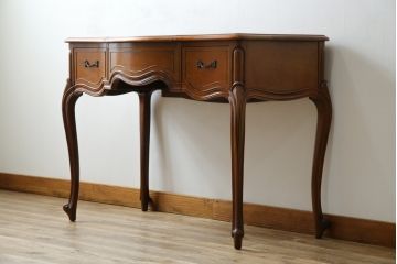 中古　DREXEL HERITAGE(ドレクセルヘリテイジ)　Touraine(ツーレイン)シリーズ　クラシックなデザインがステキなドレッサー(デスク、テーブル、机)(R-068587)