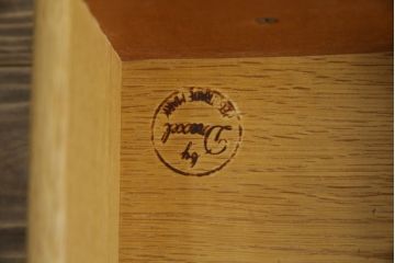 中古　DREXEL HERITAGE(ドレクセルヘリテイジ)　Touraine(ツーレイン)シリーズ　クラシックなデザインがステキなドレッサー(デスク、テーブル、机)(R-068587)