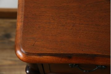 中古　DREXEL HERITAGE(ドレクセルヘリテイジ)　Touraine(ツーレイン)シリーズ　クラシックなデザインがステキなドレッサー(デスク、テーブル、机)(R-068587)