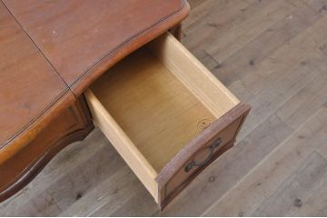 中古　DREXEL HERITAGE(ドレクセルヘリテイジ)　Touraine(ツーレイン)シリーズ　クラシックなデザインがステキなドレッサー(デスク、テーブル、机)(R-068587)