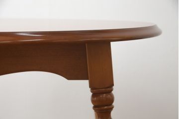 中古　横浜ダニエル(daniel)　アーリーアメリカンシリーズ　幕板と挽き物脚の凝ったデザインが目を惹く丸テーブル(ラウンドテーブル、2人掛け、ダイニングテーブル)(R-068592)