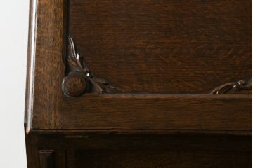 イギリスアンティーク　上手物!!　オーク材　上品な佇まいが魅力のライティングビューロー(デスク、机、簿記机、ワークデスク、在宅用、在宅ワーク用、英国)(R-068597)