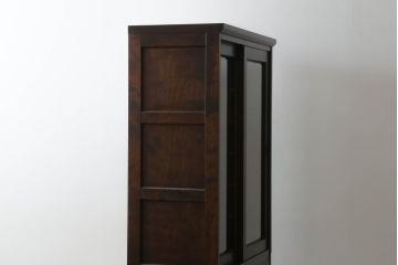 中古　美品!!　北海道民芸家具　洗練された佇まいが上品な食器棚(本箱、収納棚、飾り棚、キャビネット)(R-068598)