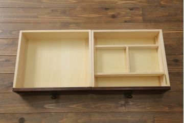 中古　美品!!　北海道民芸家具　洗練された佇まいが上品な食器棚(本箱、収納棚、飾り棚、キャビネット)(R-068598)