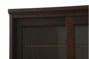 中古　美品!!　北海道民芸家具　洗練された佇まいが上品な食器棚(本箱、収納棚、飾り棚、キャビネット)(R-068598)