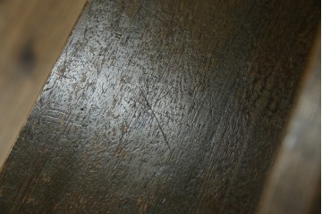 和製アンティーク　使い込まれた風合いが味わい深いチャーチベンチ　(R-068600)