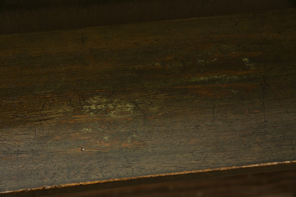 和製アンティーク　使い込まれた風合いが味わい深いチャーチベンチ　(R-068601)