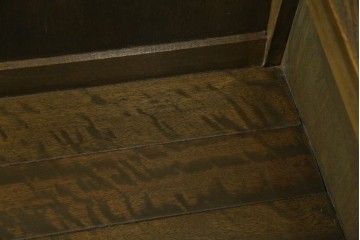 和製アンティーク　使い込まれた風合いが味わい深いチャーチベンチ　(R-068606)