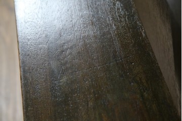 和製アンティーク　使い込まれた風合いが味わい深いチャーチベンチ　(R-068606)