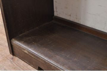 和製アンティーク　味のある木の風合いが魅力の楔(クサビ)式本棚(ブックシェルフ、オープンシェルフ、飾り棚)(R-068611)
