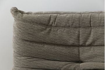 中古　フランス家具　ligne roset(リーン・ロゼ)　ROSETTOGO(ロゼトーゴ)　洗練されたモダンデザインが目を引く二人掛けソファ(リーンロゼ、2人掛け、ローソファ)(R-068619)