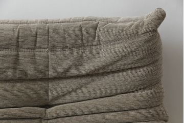 中古　フランス家具　ligne roset(リーン・ロゼ)　ROSETTOGO(ロゼトーゴ)　洗練されたモダンデザインが目を引く二人掛けソファ(リーンロゼ、2人掛け、ローソファ)(R-068619)