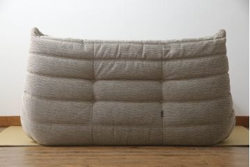 中古　フランス家具　ligne roset(リーン・ロゼ)　ROSETTOGO(ロゼトーゴ)　洗練されたモダンデザインが目を引く二人掛けソファ(リーンロゼ、2人掛け、ローソファ)(R-068619)