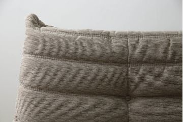 中古　フランス家具　ligne roset(リーン・ロゼ)　ROSETTOGO(ロゼトーゴ)　洗練されたモダンデザインが目を引く二人掛けソファ(リーンロゼ、2人掛け、ローソファ)(R-068619)