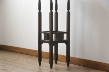 和製アンティーク　古い洋館で使われていた大正ロマンの雰囲気漂うカバ材のサイドテーブル(花台、飾り台、エンドテーブル、ナイトテーブル)(R-068634)