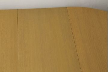 デンマークビンテージ　オーク材　ナチュラルな雰囲気が魅力的なエクステンションテーブル(ラウンドテーブル、ダイニングテーブル、食卓、2人掛け、4人掛け、6人掛け、北欧、ヴィンテージ)(R-068641)