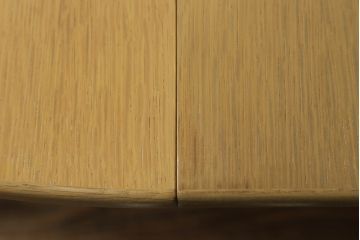 デンマークビンテージ　オーク材　ナチュラルな雰囲気が魅力的なエクステンションテーブル(ラウンドテーブル、ダイニングテーブル、食卓、2人掛け、4人掛け、6人掛け、北欧、ヴィンテージ)(R-068641)