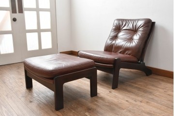 和製ビンテージ　CONDE HOUSE(カンディハウス)　Hock(ホック)　落ち着いた寛ぎの空間づくりにおすすめな1人掛けレザーソファとオットマンのセット　(R-068643)