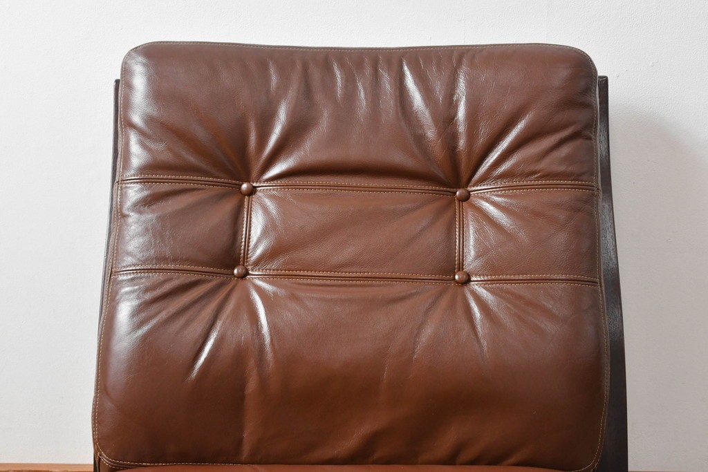 和製ビンテージ　CONDE HOUSE(カンディハウス)　Hock(ホック)　落ち着いた寛ぎの空間づくりにおすすめな1人掛けレザーソファとオットマンのセット　(R-068643)