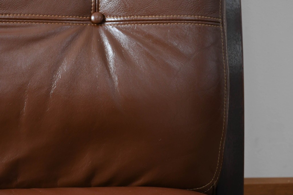 和製ビンテージ　CONDE HOUSE(カンディハウス)　Hock(ホック)　落ち着いた寛ぎの空間づくりにおすすめな1人掛けレザーソファとオットマンのセット　(R-068643)