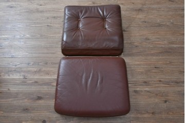 和製ビンテージ　CONDE HOUSE(カンディハウス)　Hock(ホック)　落ち着いた寛ぎの空間づくりにおすすめな1人掛けレザーソファとオットマンのセット　(R-068643)