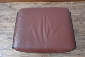 和製ビンテージ　CONDE HOUSE(カンディハウス)　Hock(ホック)　落ち着いた寛ぎの空間づくりにおすすめな1人掛けレザーソファとオットマンのセット　(R-068643)