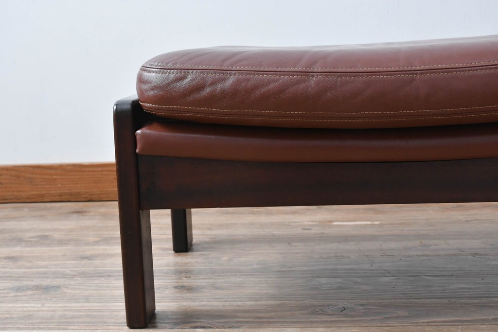 和製ビンテージ　CONDE HOUSE(カンディハウス)　Hock(ホック)　落ち着いた寛ぎの空間づくりにおすすめな1人掛けレザーソファとオットマンのセット　(R-068643)