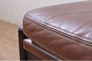 和製ビンテージ　CONDE HOUSE(カンディハウス)　Hock(ホック)　落ち着いた寛ぎの空間づくりにおすすめな1人掛けレザーソファとオットマンのセット(1人掛けソファ、1Pソファ、椅子、イス、フットスツール、ヴィンテージ)(R-068643)