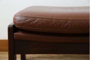 和製ビンテージ　CONDE HOUSE(カンディハウス)　Hock(ホック)　落ち着いた寛ぎの空間づくりにおすすめなオットマン(フットスツール、椅子、イス、ヴィンテージ)(R-068644)