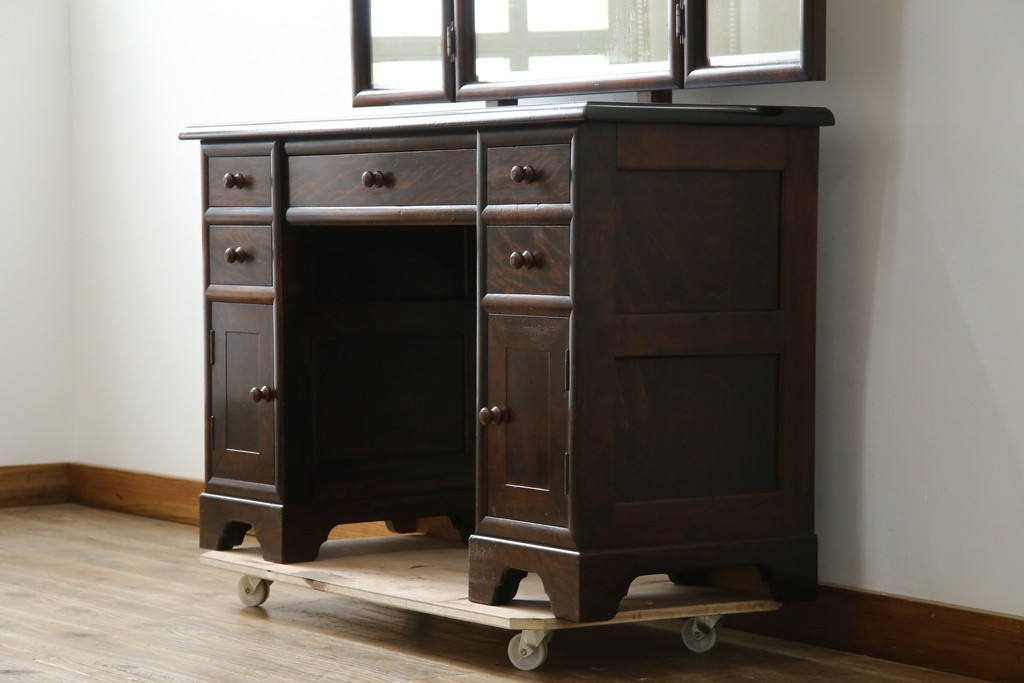 和製ヴィンテージ　希少モデル　松本民芸家具　深みのある色合いで落ち着いた雰囲気溢れる三面鏡付きドレッサー　(R-068653)