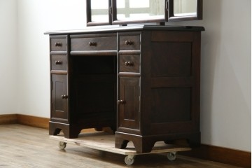 和製ヴィンテージ　希少モデル　松本民芸家具　深みのある色合いで落ち着いた雰囲気溢れる三面鏡付きドレッサー　(R-068653)