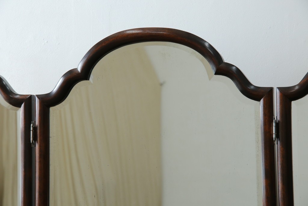 和製ヴィンテージ　希少モデル　松本民芸家具　深みのある色合いで落ち着いた雰囲気溢れる三面鏡付きドレッサー　(R-068653)