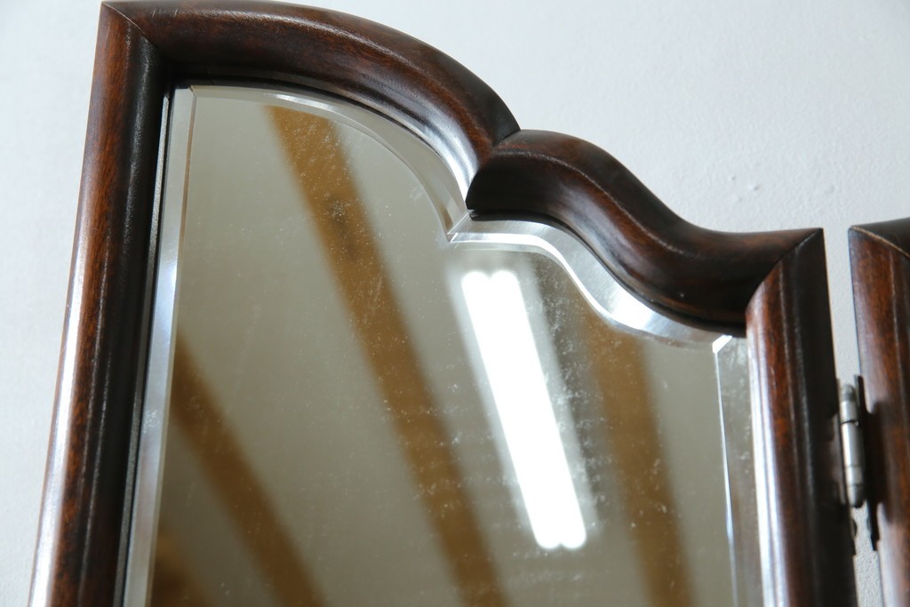 和製ヴィンテージ　希少モデル　松本民芸家具　深みのある色合いで落ち着いた雰囲気溢れる三面鏡付きドレッサー　(R-068653)