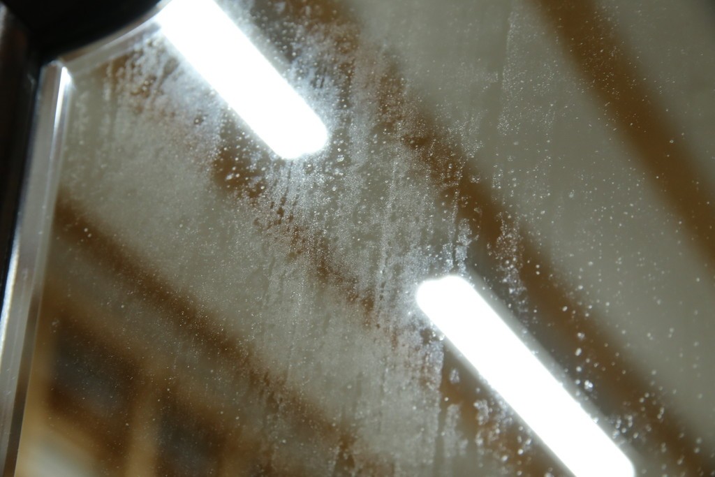 和製ヴィンテージ　希少モデル　松本民芸家具　深みのある色合いで落ち着いた雰囲気溢れる三面鏡付きドレッサー　(R-068653)