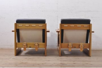和製ビンテージ　富士ファニチャー(富士ファニチア、富士ファニチュア、フジファニチュア、FUJI FURNITURE)　牛革　ゆったりとしたくつろぎの時間を演出する1人掛けソファ2脚セット(本革、レザー、一人掛け、アームチェア、椅子、イス、いす)(R-068663)