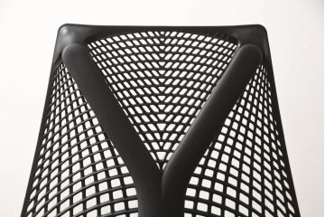 中古　美品　Hermanmiller(ハーマンミラー社)　セイルチェア(SAYL Chair)　立体的な背もたれが印象的なアームチェア(オフィスチェア、ワークチェア)(R-068677)