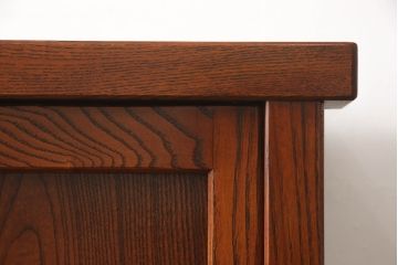 中古　松本伝統　指物工芸家具　漆塗り　上品な佇まいが魅力的な水屋箪笥サイドボード(サイドキャビネット、リビングボード、茶棚、収納棚、戸棚、食器棚、引き出し)(定価推定約110万円)(R-068679)