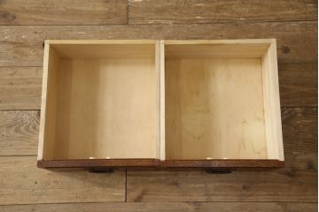 中古　松本伝統　指物工芸家具　漆塗り　上品な佇まいが魅力的な水屋箪笥サイドボード(サイドキャビネット、リビングボード、茶棚、収納棚、戸棚、食器棚、引き出し)(定価推定約100万円)(R-068680)