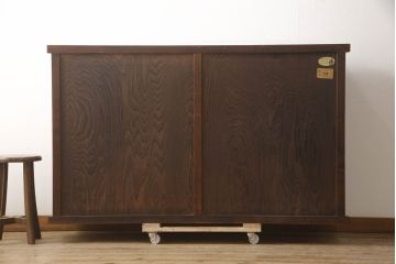 中古　松本伝統　指物工芸家具　漆塗り　上品な佇まいが魅力的な水屋箪笥サイドボード(サイドキャビネット、リビングボード、茶棚、収納棚、戸棚、食器棚、引き出し)(定価推定約100万円)(R-068680)