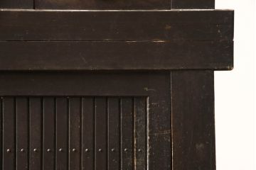 和製アンティーク　古民家スタイルにおすすめな水屋箪笥サイドボード(食器棚、収納棚、戸棚、時代箪笥、茶箪笥、サイドキャビネット、テレビ台、テレビボード)(R-068684)