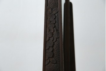 和製ヴィンテージ　伝統工芸　軽井沢彫り　咲き誇る桜の彫刻が美しいスタンドミラー　(R-068685)