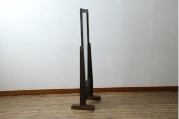 和製ヴィンテージ　伝統工芸　軽井沢彫り　咲き誇る桜の彫刻が美しいスタンドミラー　(R-068685)