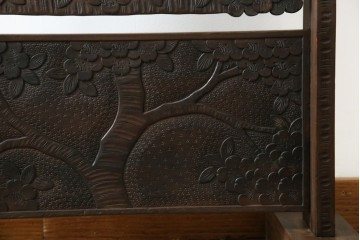 和製ヴィンテージ　伝統工芸　軽井沢彫り　咲き誇る桜の彫刻が美しいスタンドミラー　(R-068685)