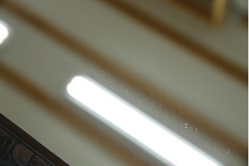 和製ヴィンテージ　伝統工芸　軽井沢彫り　咲き誇る桜の彫刻が美しいスタンドミラー　(R-068685)