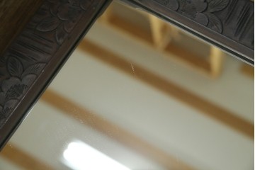 和製ヴィンテージ　伝統工芸　軽井沢彫り　咲き誇る桜の彫刻が美しいスタンドミラー　(R-068685)