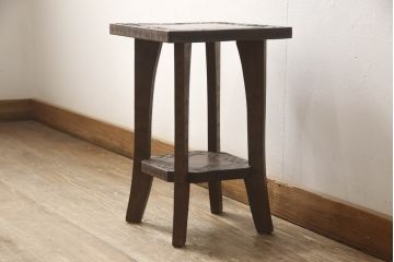 和製ビンテージ　伝統工芸　軽井沢彫り　華やかな桜の彫刻が美しいサイドテーブル(飾り台、花台、エンドテーブル、ナイトテーブル、ヴィンテージ)(R-068687)