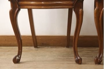 イギリスアンティーク　マホガニー材　透かし彫りが上品な印象を与えるバルーンバックチェア2脚セット(ダイニングチェア、椅子、イス)(R-068688)