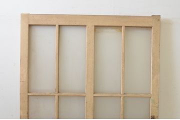 アンティーク建具　ペイント仕上げ限定　レトロな空間づくりにおすすめな古い学校の幅広ガラス戸1枚(引き戸)(R-068703)